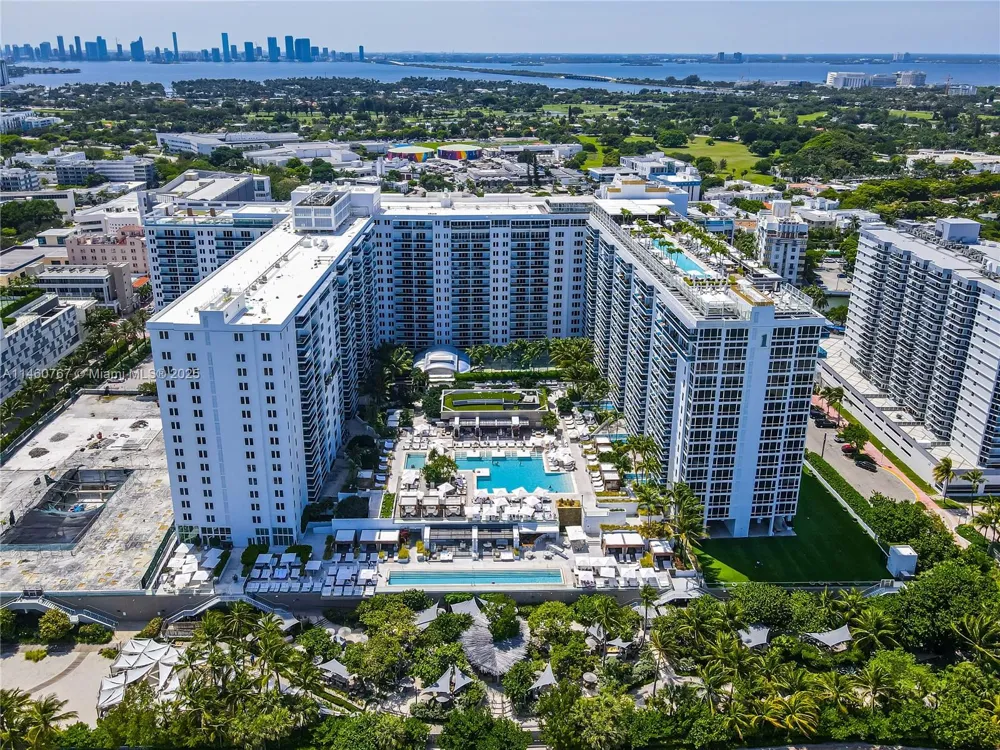 2301 Collins Ave #1121 Miami Beach, FL 33139