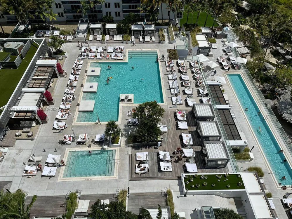 2301 Collins Ave #1121 Miami Beach, FL 33139