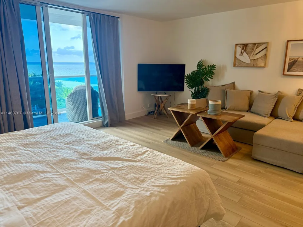 2301 Collins Ave #1121 Miami Beach, FL 33139