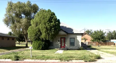 1012 W 7th