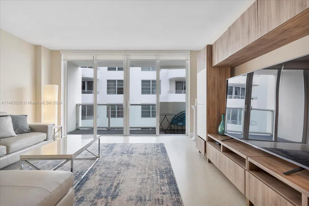 5601 Collins Ave #1514 Miami Beach, FL 33140