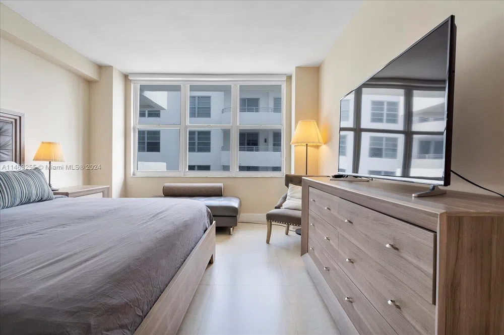 5601 Collins Ave #1514 Miami Beach, FL 33140