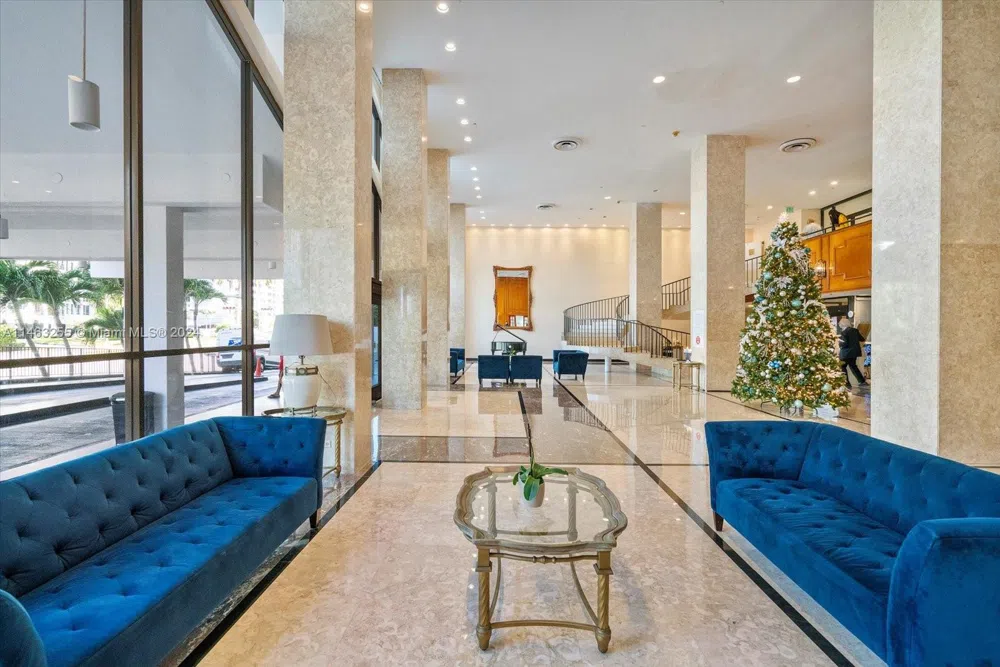5601 Collins Ave #1514 Miami Beach, FL 33140