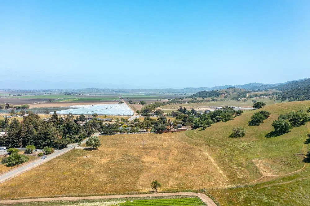 333 Mission Vineyard Road San Juan Bautista, CA 95045