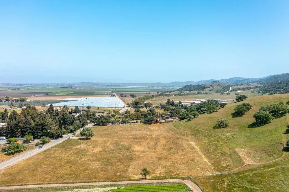 333 Mission Vineyard Road San Juan Bautista, CA 95045