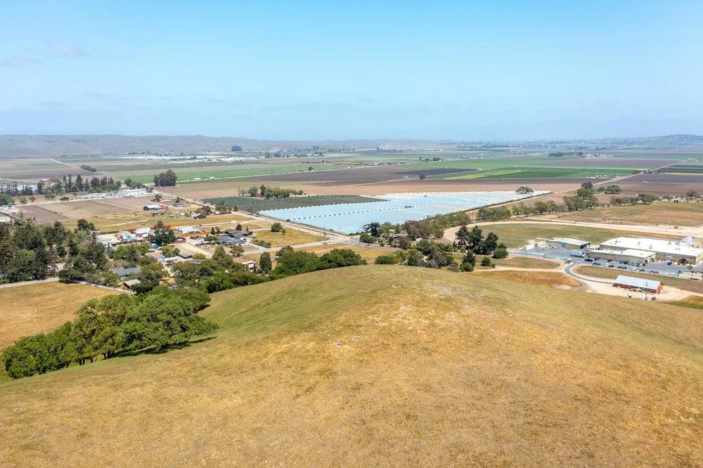 333 Mission Vineyard Road San Juan Bautista, CA 95045