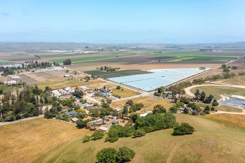 333 Mission Vineyard Road San Juan Bautista, CA 95045