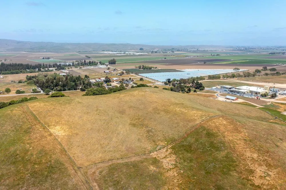 333 Mission Vineyard Road San Juan Bautista, CA 95045