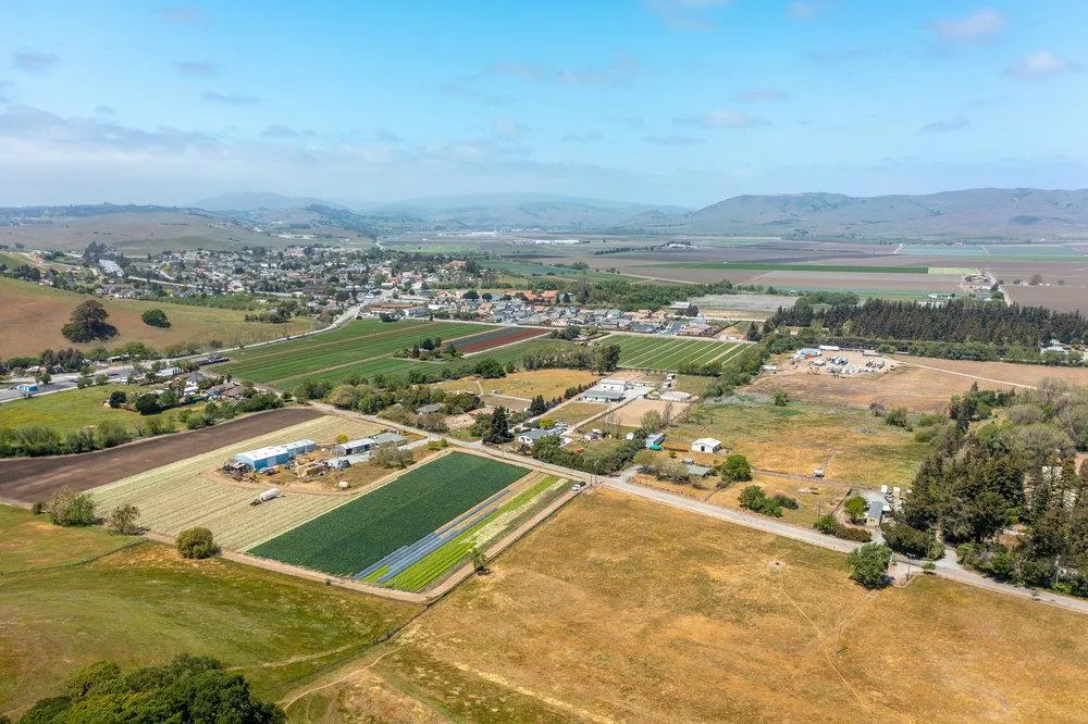 333 Mission Vineyard Road San Juan Bautista, CA 95045