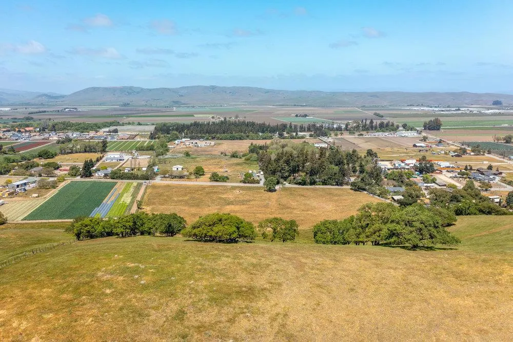 333 Mission Vineyard Road San Juan Bautista, CA 95045