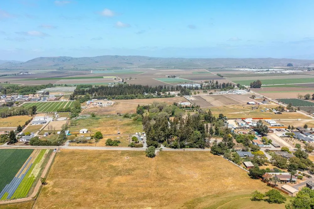 333 Mission Vineyard Road San Juan Bautista, CA 95045