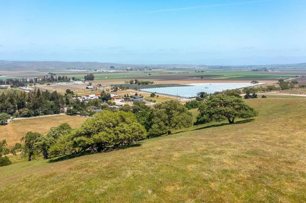 333 Mission Vineyard Road San Juan Bautista, CA 95045