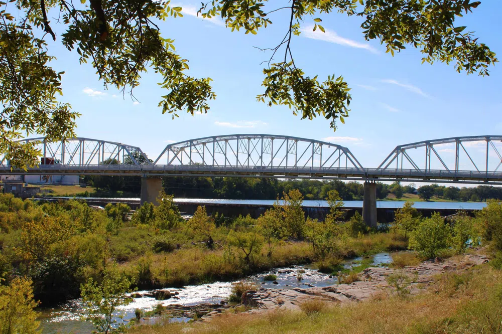 112 & 114 E Burnet Street