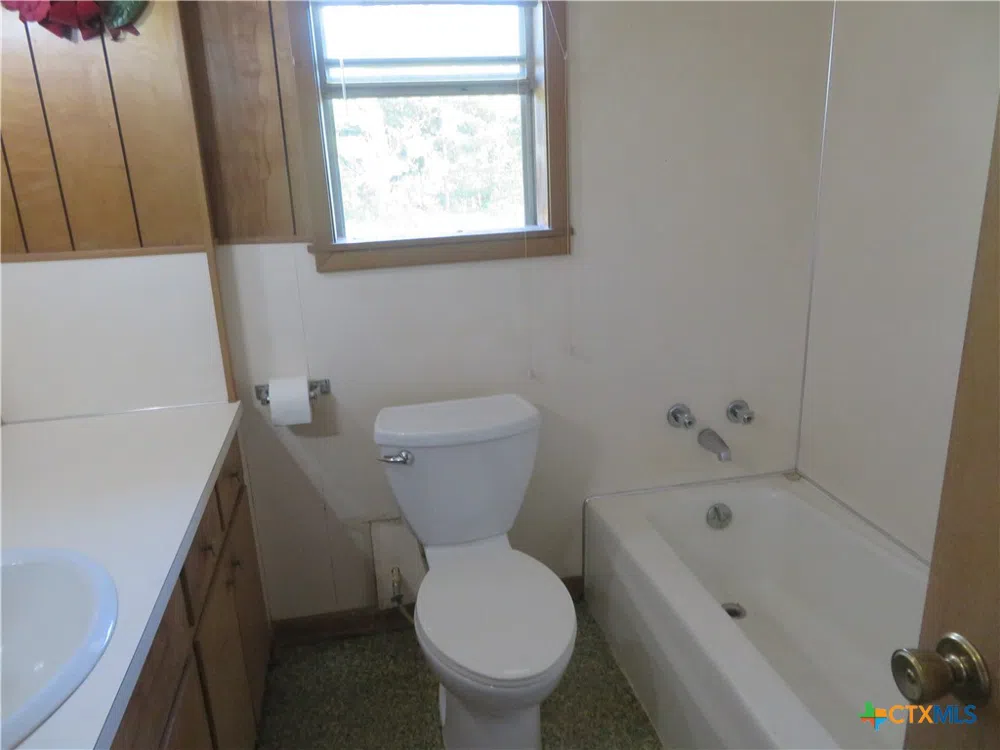 999 CO RD 1101 Newton, TX 75977