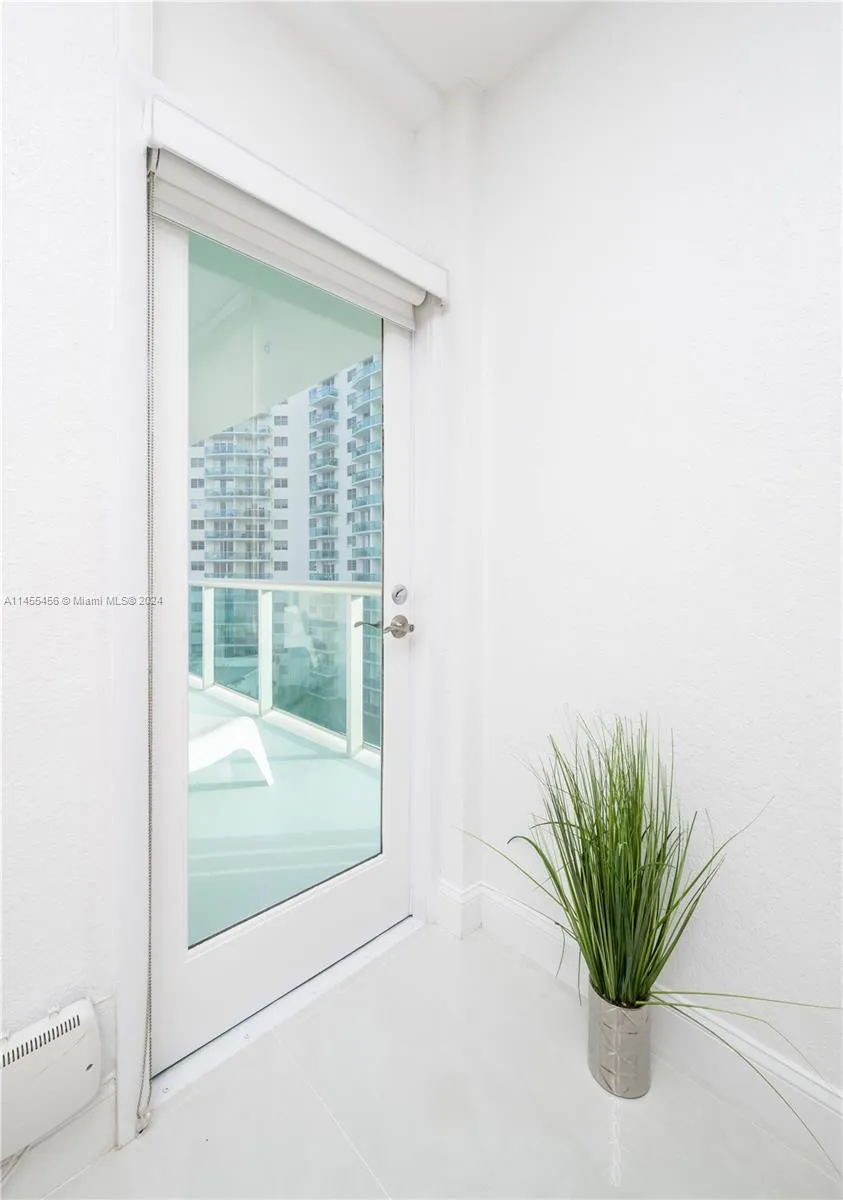 3801 S Ocean Dr #7O Hollywood, FL 33019