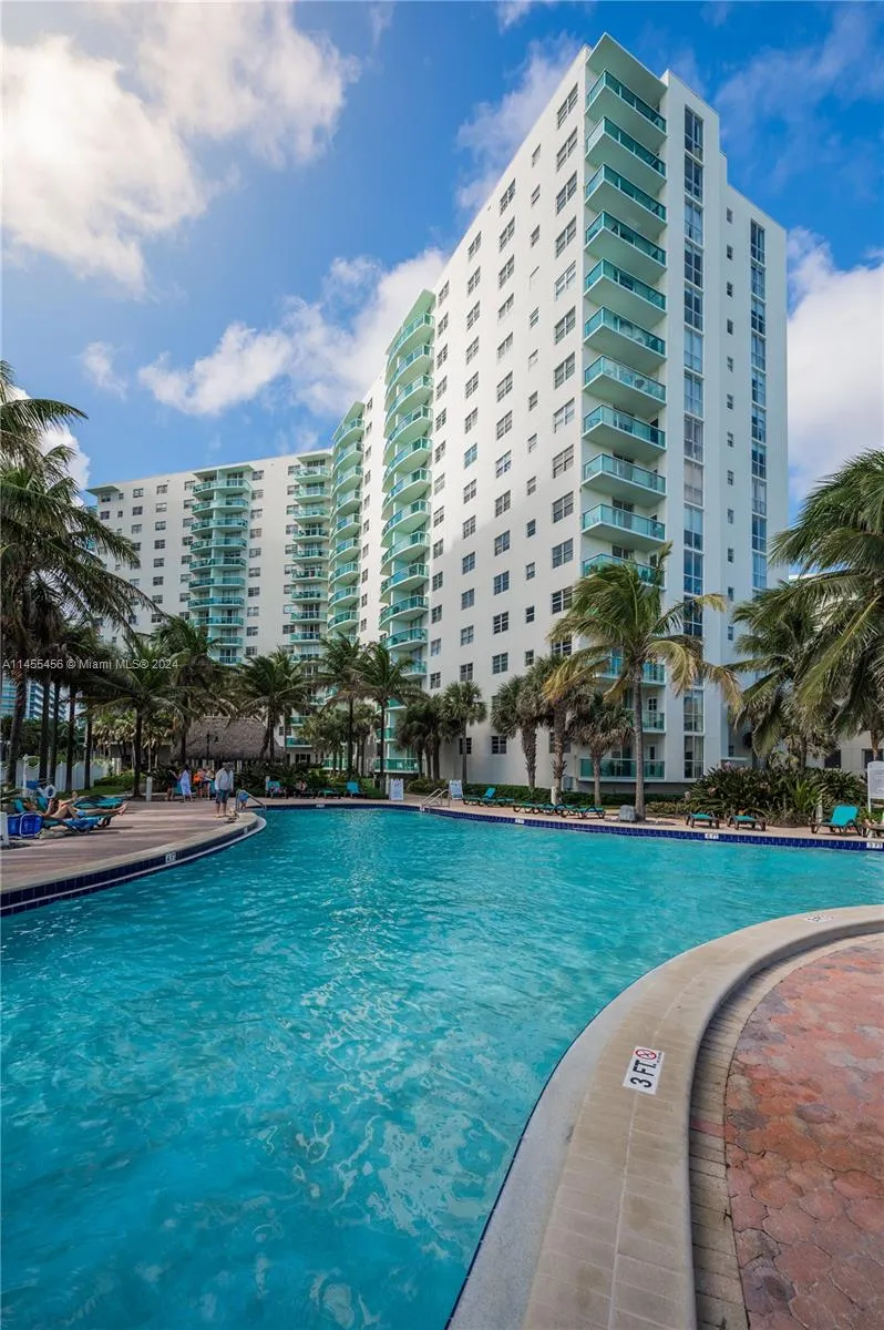 3801 S Ocean Dr #7O Hollywood, FL 33019