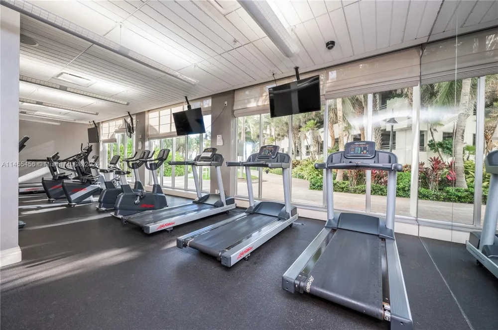 3801 S Ocean Dr #7O Hollywood, FL 33019