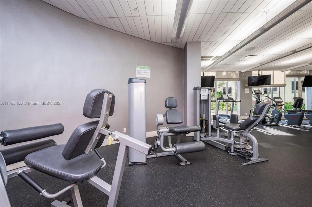3801 S Ocean Dr #7O Hollywood, FL 33019