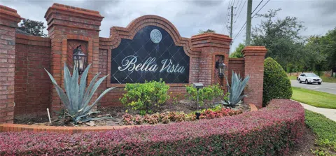 1198 BELLA VISTA CIR