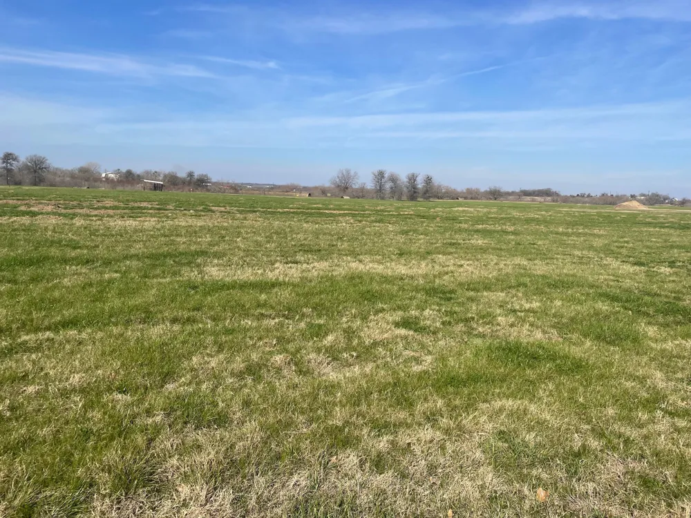 10 County Road 468 Elgin, TX 78621