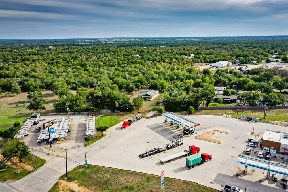120 James Hoskins Lane Cedar Creek, TX 78612