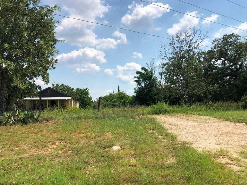 120 James Hoskins Lane Cedar Creek, TX 78612