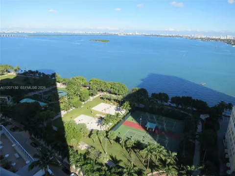 1750 Bayshore Dr #3914