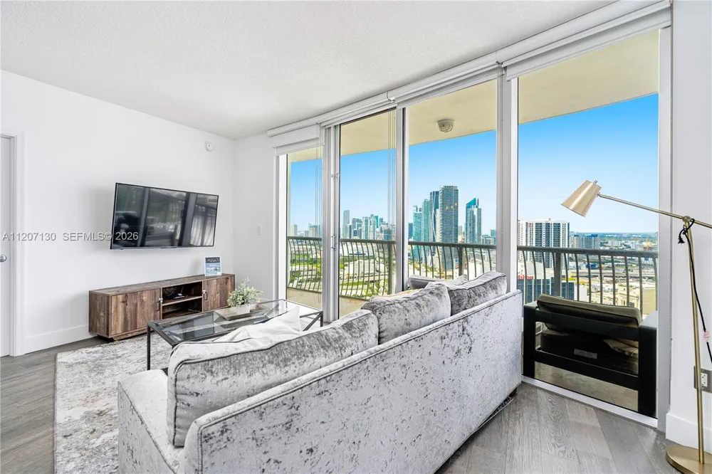 1750 Bayshore Dr #3914 Miami, FL 33132