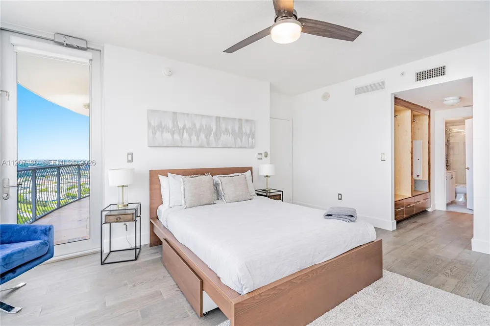 1750 Bayshore Dr #3914 Miami, FL 33132