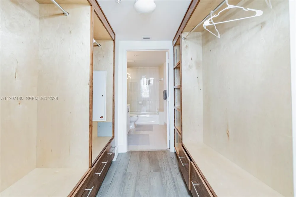 1750 Bayshore Dr #3914 Miami, FL 33132