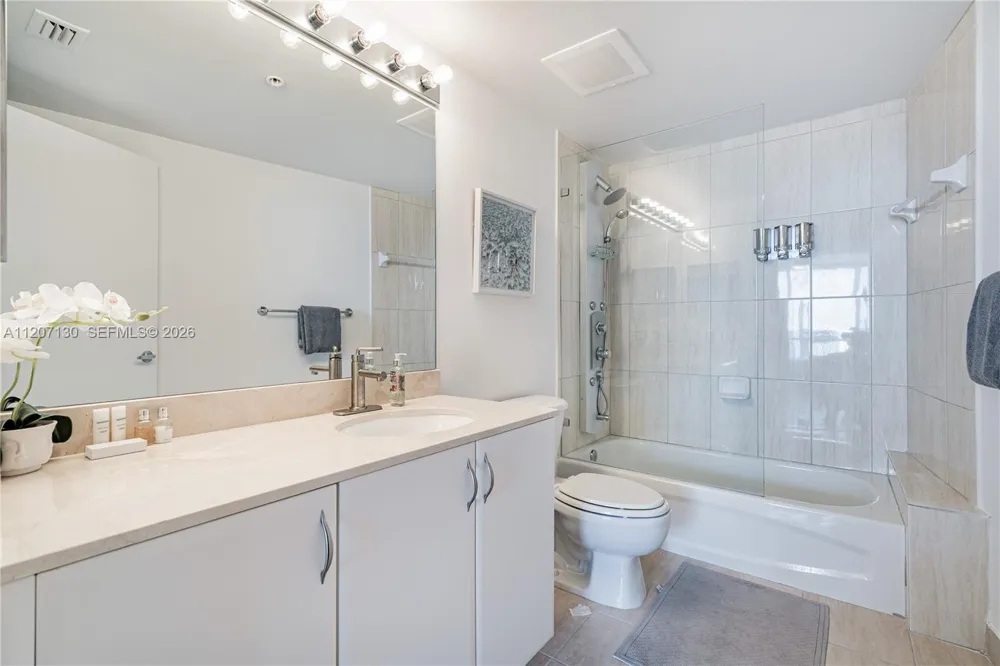 1750 Bayshore Dr #3914 Miami, FL 33132
