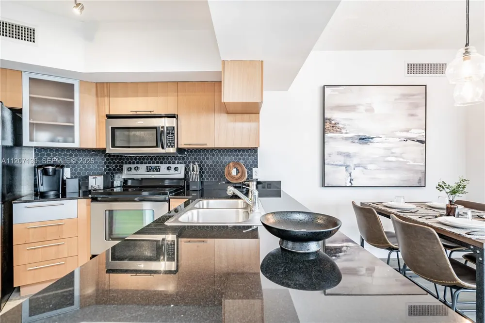 1750 Bayshore Dr #3914 Miami, FL 33132