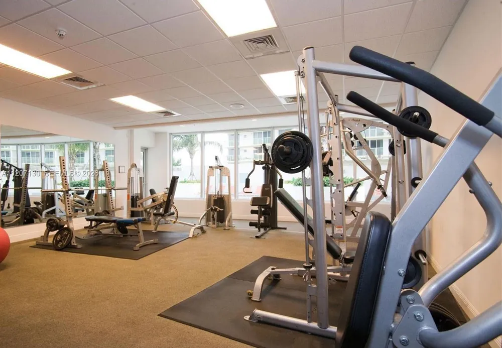 1750 Bayshore Dr #3914 Miami, FL 33132