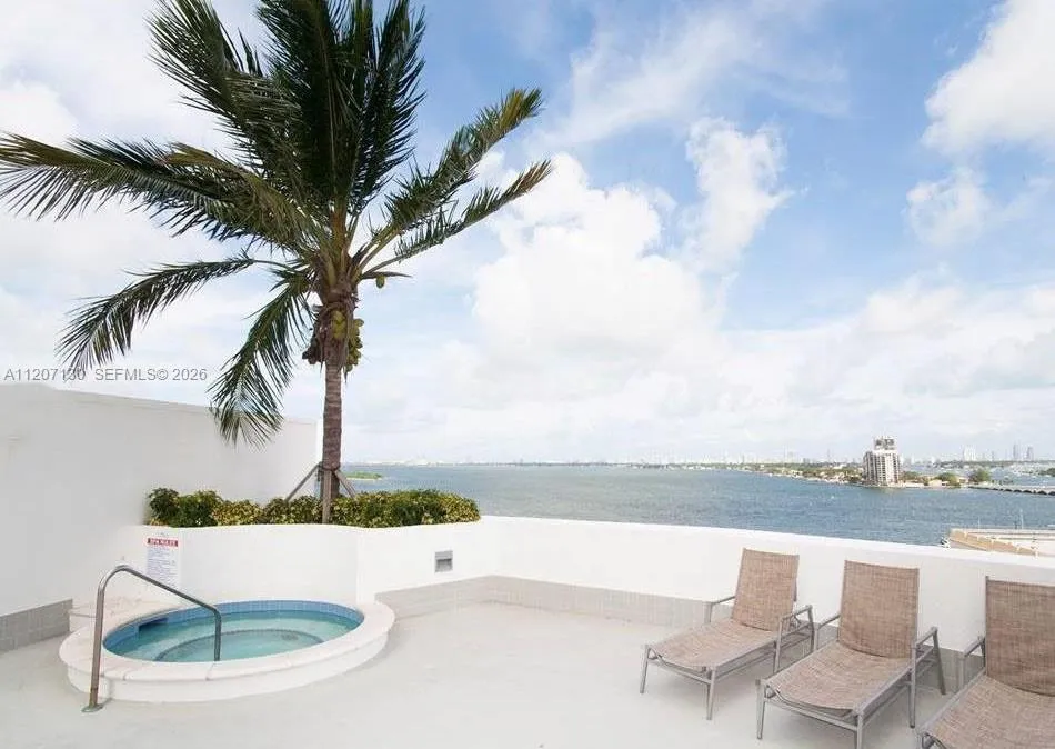 1750 Bayshore Dr #3914 Miami, FL 33132