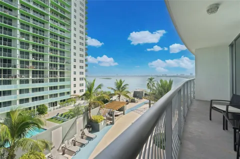 1750 Bayshore Dr #1405