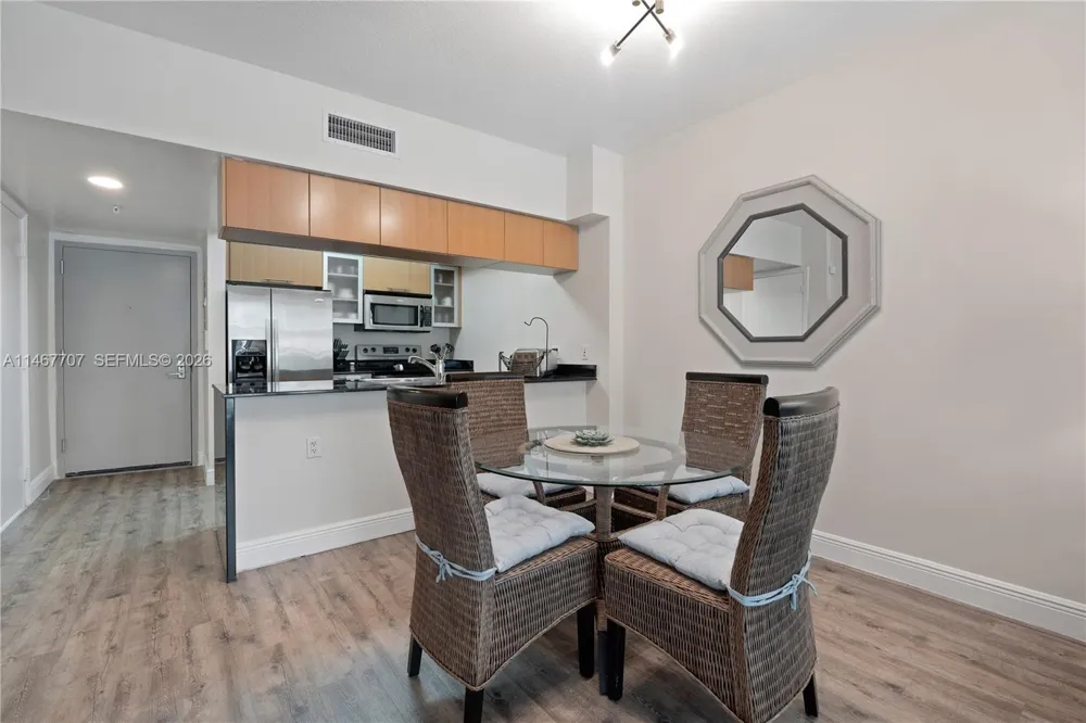 1750 Bayshore Dr #1405 Miami, FL 33132