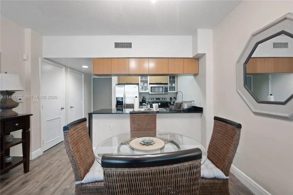 1750 Bayshore Dr #1405 Miami, FL 33132
