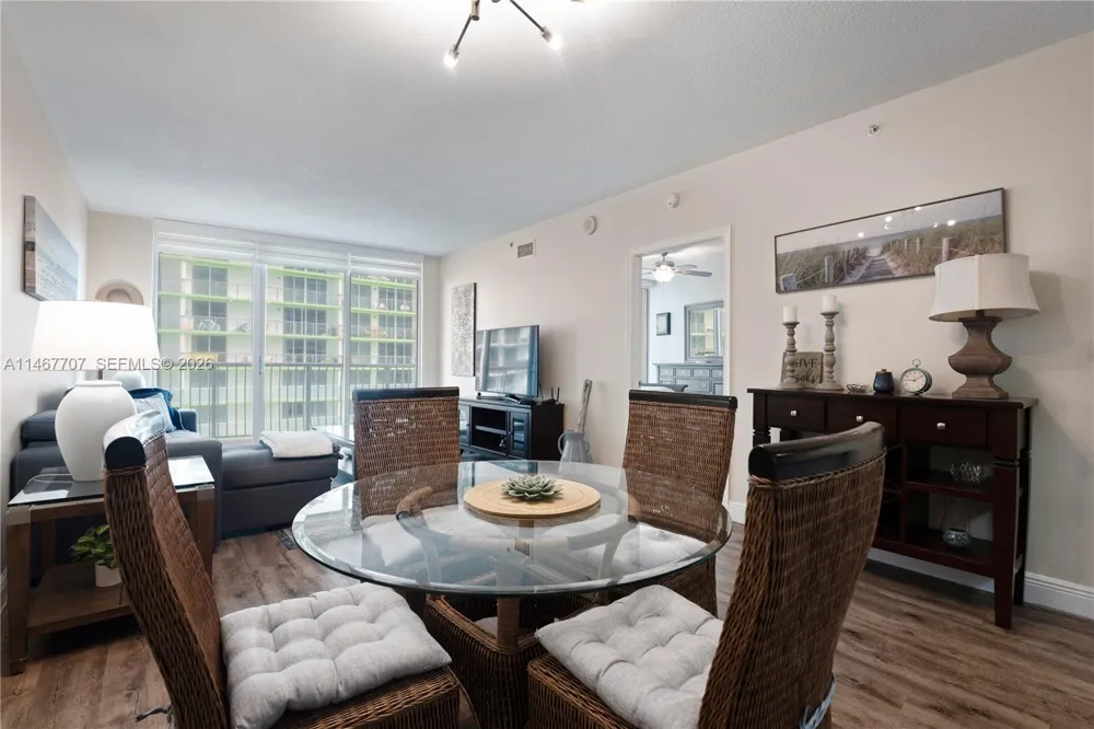1750 Bayshore Dr #1405 Miami, FL 33132