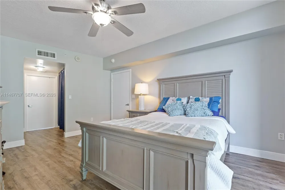 1750 Bayshore Dr #1405 Miami, FL 33132