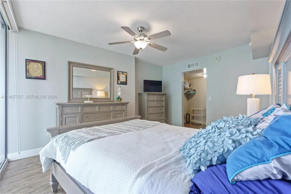 1750 Bayshore Dr #1405 Miami, FL 33132