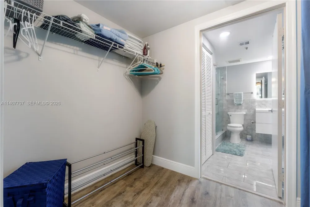 1750 Bayshore Dr #1405 Miami, FL 33132