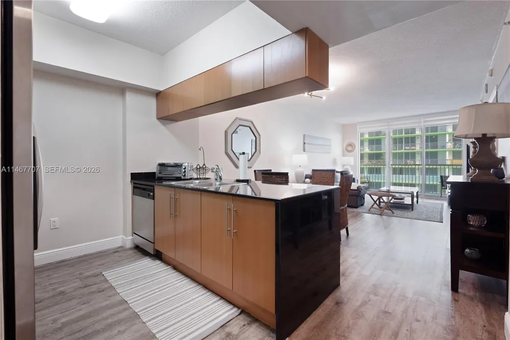 1750 Bayshore Dr #1405 Miami, FL 33132