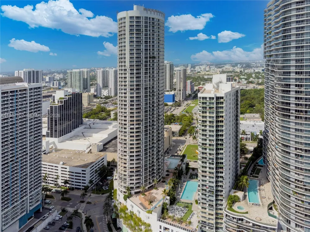 1750 Bayshore Dr #1405 Miami, FL 33132