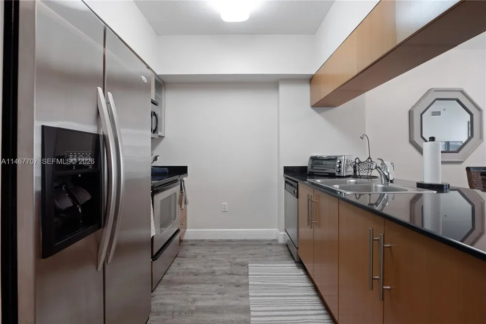 1750 Bayshore Dr #1405 Miami, FL 33132