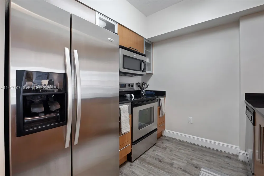 1750 Bayshore Dr #1405 Miami, FL 33132