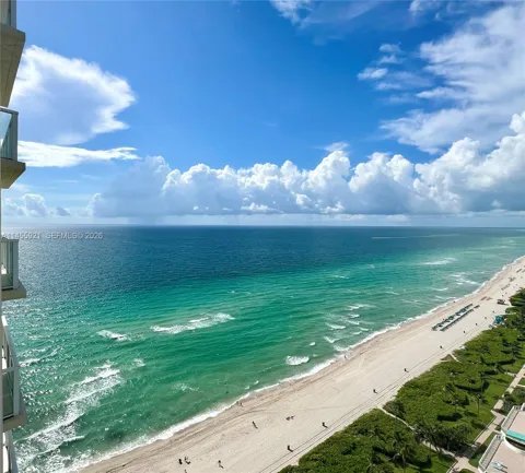 16699 Collins Ave #2501