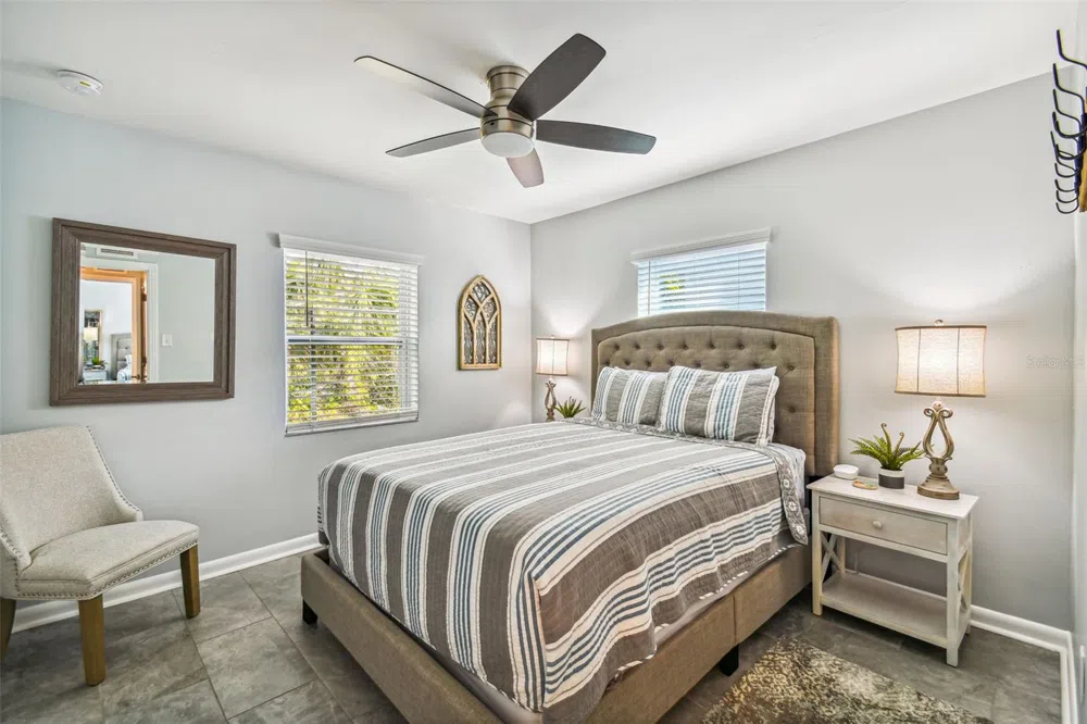 1523 BAYSHORE BOULEVARD #6 Dunedin, FL 34698