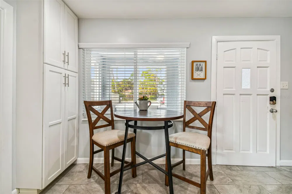 1523 BAYSHORE BOULEVARD #6 Dunedin, FL 34698
