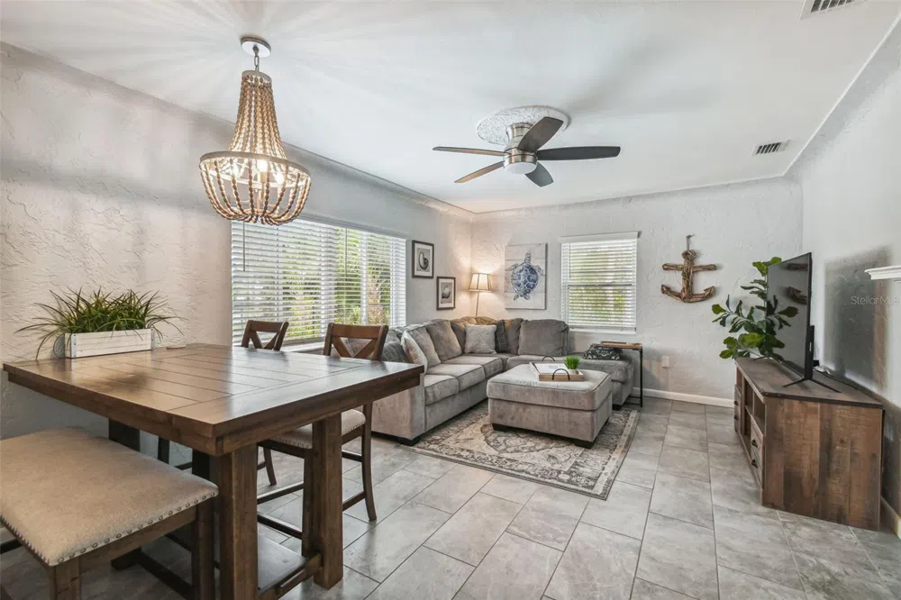 1523 BAYSHORE BOULEVARD #6 Dunedin, FL 34698