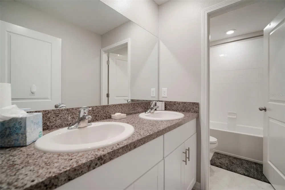6980 KING CREEK DRIVE Sun City Center, FL 33573